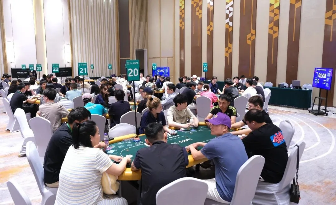 【GG扑克】DXPC丹霞杯 | 常田甜开幕赛逆转登顶，多名巾帼力量展现温柔与强劲！首届亚军女神温祖仪重返赛场