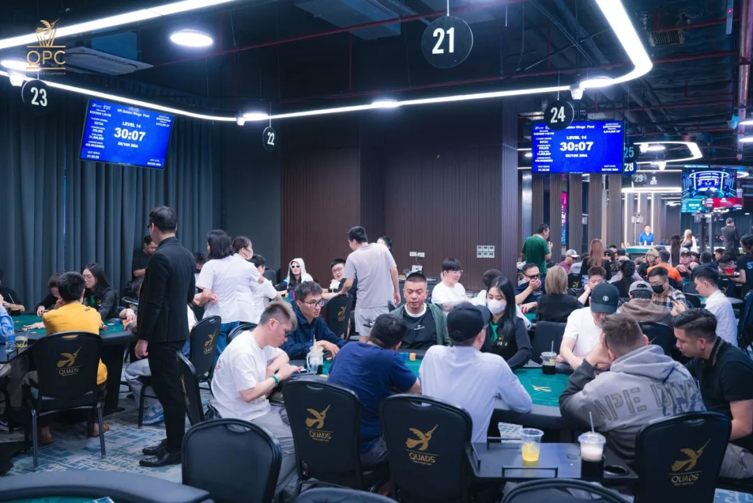 【GG扑克】越南河内QPC Day9｜陈明聪获主赛亚军，冯苗止步第八名；迷你主赛1047人次参赛如火如荼；冯海棣获豪客金翼赛冠军！