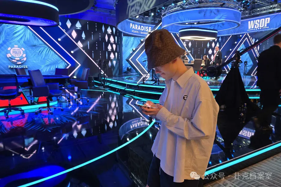 【GG扑克】你总以为放下手机就能打好牌,但真正的问题是你根本受不了无聊
