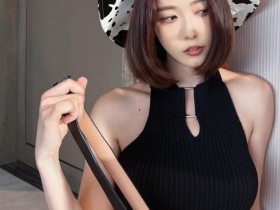 太性感!网红聂小雨穿超短裙,手握腰带扮牛仔【GGPoker亚洲官网】